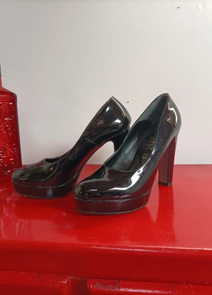 Décolleté lucido in pelle nero, brand: Made In Italy, condizioni: Buone, taglia: 40, €11.00, €12.25 include la Protezione acquisti