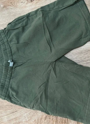 Short kaki, brand: Kiabi, condition: Very good, size: 12 years / 152 cm, €4.00, €4.90 includes Buyer Protection