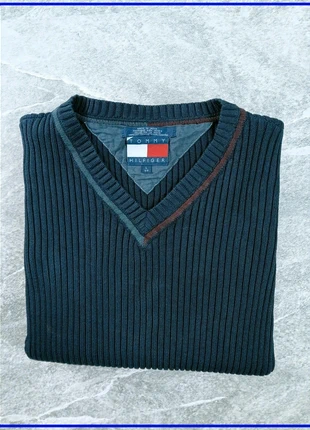 Pull col V Tommy Hilfiger mailles côtelées – Bleu marine – Taille L, brand: Tommy Hilfiger, condizioni: Buone, taglia: L, €23.00, €24.85 include la Protezione acquisti Pro