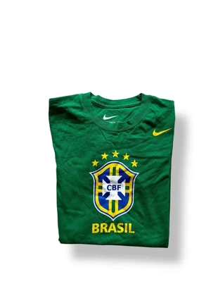 Maillot Nike Brésil Vintage | Taille M Hommes | Vert et jaune, brand: Nike, condizioni: Buone, taglia: M, €12.00, €13.30 include la Protezione acquisti