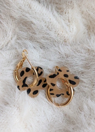I2-8/ boucles d'oreilles fantaisie dorées pampilles fleurs graou léopard beige tendance, brand: Tendance, condizioni: Ottime, €6.50, €7.53 include la Protezione acquisti Pro
