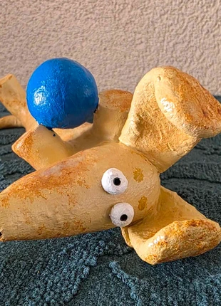 Uniek handgemaakt teckel beeldje van keramiek, merk: Handgemaakt, staat: Nieuw zonder prijskaartje, € 50,00, € 53,20 inclusief Kopersbescherming