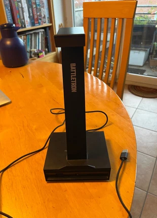 Battletron headset Ständer, brand: Battletron, condizioni: Ottime, €3.00, €3.85 include la Protezione acquisti