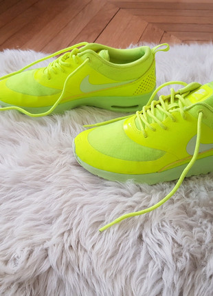 Air max thea vert discount fluo
