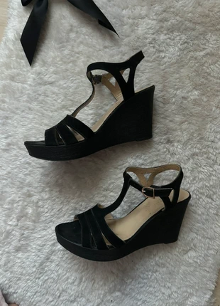 Talons, marque: Minelli, état: Bon état, taille: 37, 10,00 €, 11,20 € Protection acheteurs incluse