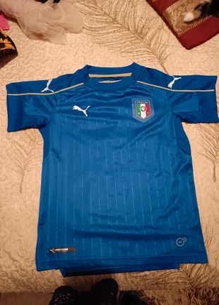 Maglietta Italia calcio, marca: Puma x AMI, estado: Novo sem etiquetas, tamanho: 8 anos / 128 cm, €15.00, €16.45 inclui Proteção do Comprador