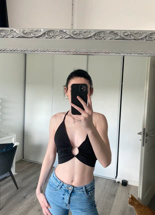 crop top dos nu, marque: PrettyLittleThing, état: Neuf sans étiquette, taille: M / 38 / 10, 5,00 €, 5,95 € Protection acheteurs incluse