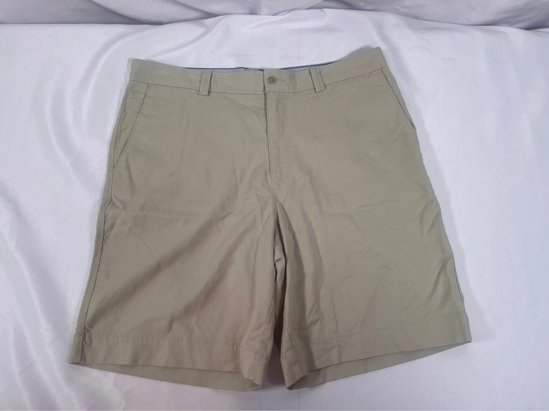 Tommy Bahama Khaki Shorts Men’s Size 35 1