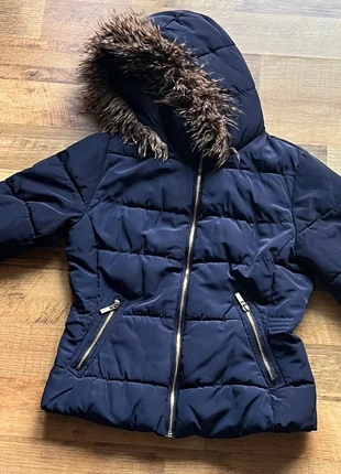 Doudoune H&M, marque: H&M, état: Très bon état, taille: XS / 34 / 6, 7,99 €, 9,09 € Protection acheteurs incluse