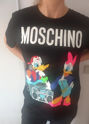 Moschino x H&M : une collection qui a du chien