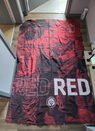 Housse de couette + taille d'oreiller diable rouge, marque: Red devils, état: Très bon état, taille: Simple (135-150 cm x 200-220 cm), 1,00 €, 1,75 € Protection acheteurs incluse