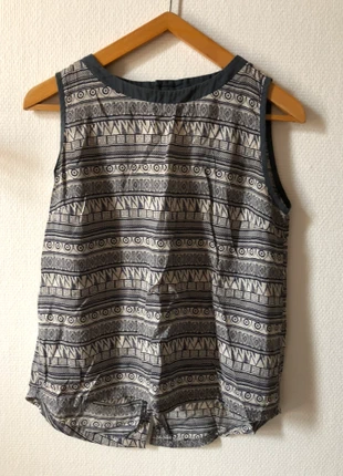 Top dos nu - fluide motif Aztecs bleu 🌟, brand: Pretty Wire, condition: Very good, size: S / 36 / 8, €10.00, €11.20 includes Buyer Protection