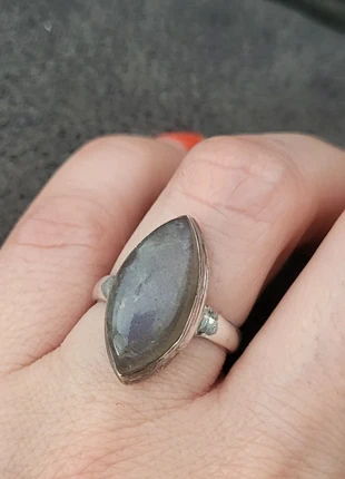Bague t.51 labradorite, marque: le coffret d'alumine, état: Bon état, taille: 16,5 mm, 13,00 €, 14,35 € Protection acheteurs incluse