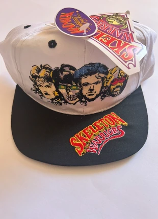 Casquette Skeleton Warriors Collector vintage 5/8A, marke: skeleton warrios, zustand: Sehr gut, größe: 5-8 years, 54 cm, 20,00 €, 21,70 € beinhaltet Vinted-Käuferschutz Pro