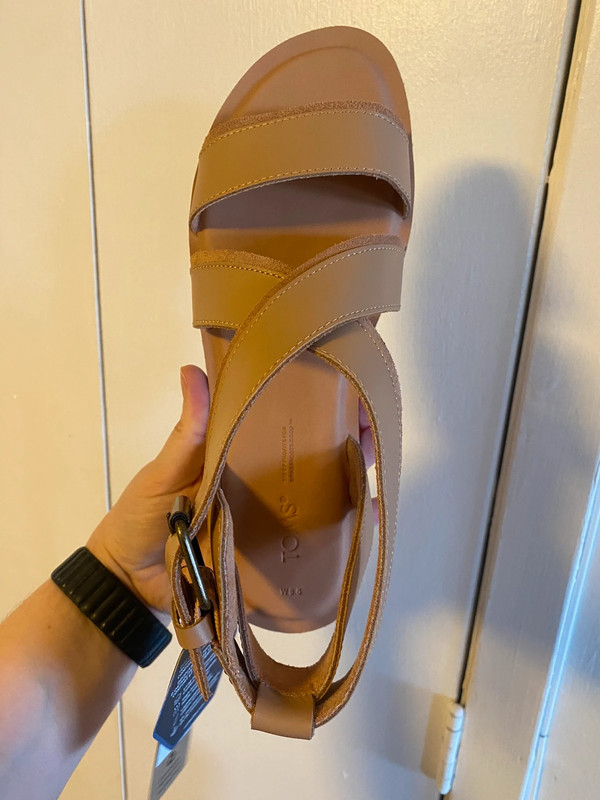 Toms Tan Sandals 4