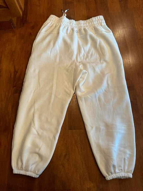 Woman’s Calia high waisted joggers 5