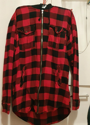 Karierte Hemdjacke H&M, marque: H&M, état: Très bon état, taille: S / 36 / 8, 7,00 €, 8,05 € Protection acheteurs incluse