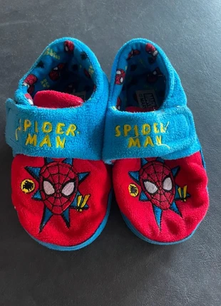Pantoufles Spiderman, marque: Spiderman, état: Très bon état, taille: 23, 2,00 €, 2,80 € Protection acheteurs incluse
