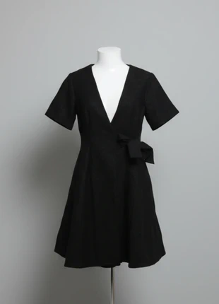 COS – Elegant & Luxurious Wool Wrap Dress – S 🎀👒, marque: COS, état: Très bon état, taille: S / 36 / 8, 69,99 €, 74,19 € Protection acheteurs (Pro) incluse