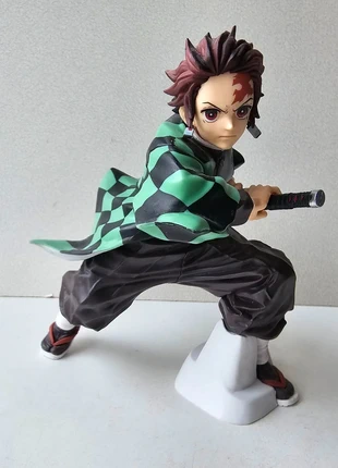 Figurine Tanjiro Kamado Maximatic 18cm Demon Slayer, marke: Demon Slayer, zustand: Sehr gut, größe: Einheitsgröße, 25,00 €, 26,95 € beinhaltet Vinted-Käuferschutz Pro