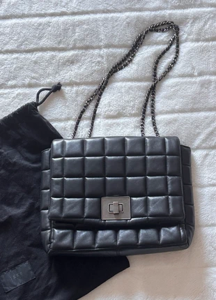 Sac Taylor IKKS cuir noir, marque: IKKS, état: Très bon état, 129,00 €, 136,15 € Protection acheteurs incluse