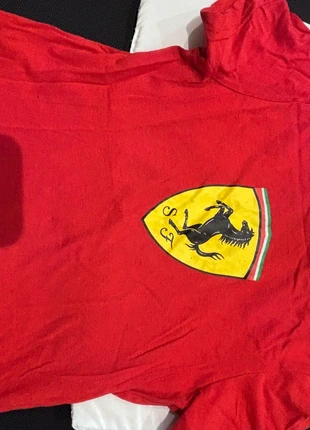 T-shirt Ferrari, marca: Ferrari, estado: Bom, tamanho: 5 anos / 110 cm, €5.00, €5.95 inclui Proteção do Comprador