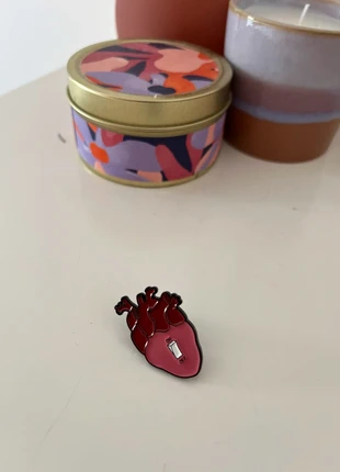 Broche coeur neuve, brand: Boutique Parisienne, condition: New without tags, €8.00, €9.10 includes Buyer Protection