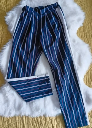 Pantalon rayé fluide 10 ans, brand: Kiabi, condition: Very good, size: 10 years / 140 cm, €4.00, €4.90 includes Buyer Protection Pro