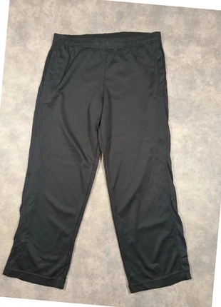Jogging / trackpant large noir c9 by champion taille M logo brodé, marke: Champion, zustand: Sehr gut, größe: M, 12,90 €, 14,25 € inklusive Vinted-Käuferschutz