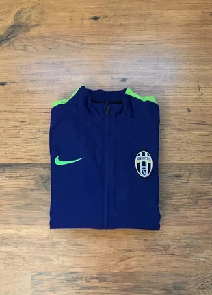 Trackjacket Nike Vintage Juventus saison 2013/2014 bleu marine - Taille S Homme, marke: Nike, zustand: Sehr gut, größe: S, 15,00 €, 16,45 € inklusive Vinted-Käuferschutz