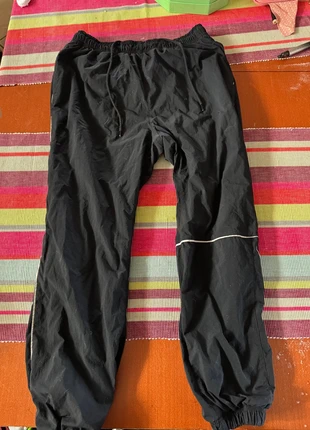 pantaloni nike parachute sb, marke: Nike, zustand: Sehr gut, größe: S, 25,00 €, 26,95 € inklusive Vinted-Käuferschutz