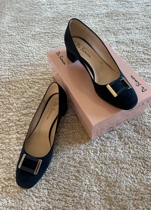 Décolleté blu scuro n. 41, tacco 4 cm, come nuove, marca: Dù Simòn, estado: Muy bueno, tamaño: 41, 27,50 €, 29,58 € Protección al comprador incluida