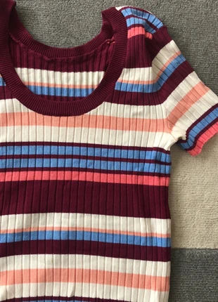 Camiseta ajustada crop top, marca: Bershka, estado: Muy bueno, tamaño: S, 2,00 €, 2,80 € Protección al comprador incluida