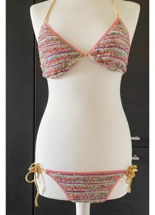 BNWT Chio Winter Holidays Made In Italy Pink and Gold Multi Colour Knit 2 Piece Bikini, marque: Chio, état: Neuf sans étiquette, taille: M / 38 / 10, 20,50 €, 22,23 € Protection acheteurs incluse