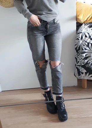 Pantalon jean boyfriend grunge gris délavé déchiré, marque: H&M, état: Très bon état, taille: S / 36 / 8, 7,00 €, 8,05 € Protection acheteurs incluse
