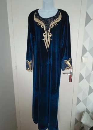 Jellaba brodé en velours avec perle femme taille 40, estado: Muito bom, tamanho: L / 40 / 12, €13.00, €14.35 inclui Proteção do Comprador