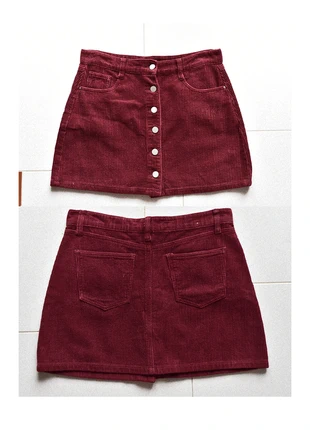 Gonna vita alta vintage a costine borgogna con bottoni davanti, condizioni: Nuovo senza cartellino, taglia: XL / IT 46 / EU 42, €9.10, €10.26 include la Protezione acquisti
