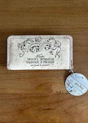 portefeuille Carte du Maraudeur Harry Potter – Neuf avec étiquette, marke: Harry Potter, zustand: Neu, mit Etikett, 15,00 €, 16,45 € inklusive Vinted-Käuferschutz