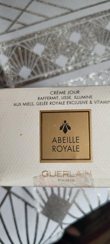 Creme de jour neuve guerlain abeille royale 1