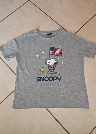 T-shirt, merk: Peanuts, staat: Goed, maat: S, € 2,00, € 2,80 inclusief Kopersbescherming