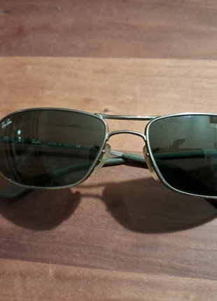 Ray-Ban zonnebril 3169 005, merk: Ray-Ban, staat: Goed, € 15,00, € 16,45 inclusief Kopersbescherming