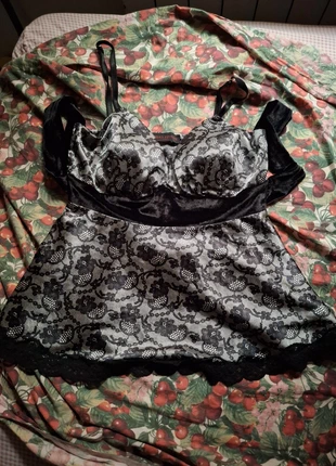 babydoll top coquette y2k Sandro ferrone seta pizzo con lacci di velluto, merk: COQUETTE, staat: Heel goed, maat: S / 36 / 8, € 20,00, € 21,70 inclusief Kopersbescherming