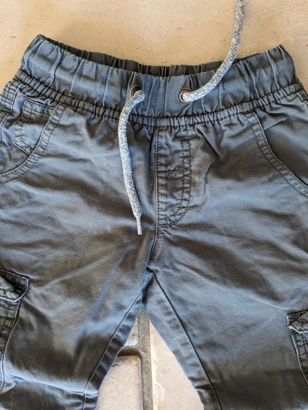 Pantalon gris garçon 4 ans 2