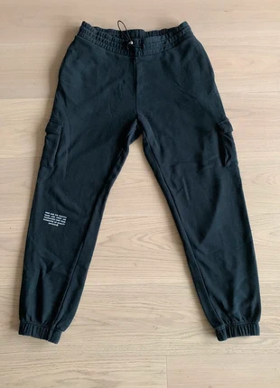 Pantalone nero Nike, marque: Nike, état: Très bon état, taille: M / 38 / 10, 12,00 €, 13,30 € Protection acheteurs incluse