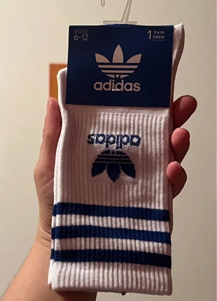 Calze Adidas Bianche logo Blu, brand: adidas, condizioni: Nuovo con cartellino, taglia: Taglia unica, €3.00, €3.85 include la Protezione acquisti