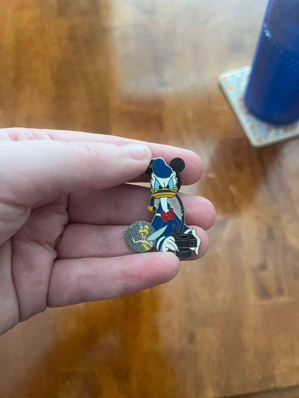 Kodak - Share the Magic - Donald Duck Camera Tinker Bell - Disney Pin 1