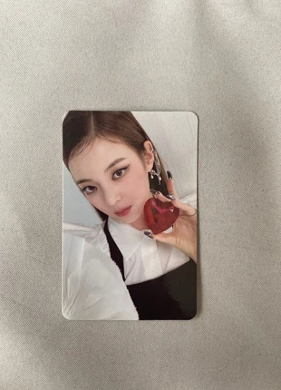 Pc / photocard itzy lia checkmate, état: Neuf, 4,00 €, 4,90 € Protection acheteurs incluse
