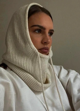 Cagoule crème, marca: Boutique Parisienne, estado: Muito bom, tamanho: Tamanho único, €10.00, €11.20 inclui Proteção do Comprador