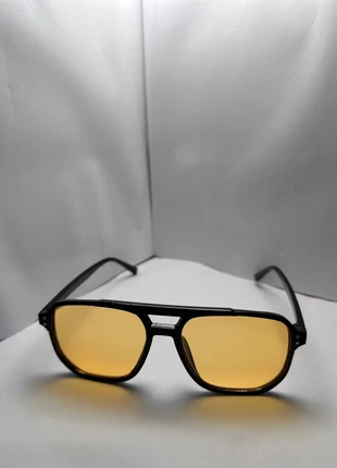 Brille Sonnenbrille orange schwarze Träger Y2K style vintage luxuriös, marke: Sonstiges, zustand: Neu, 9,00 €, 10,15 € inklusive Vinted-Käuferschutz