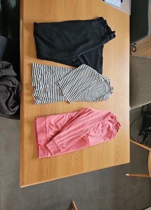 Lot grossesse allaitement (deux pulls fins + leggin), marque: Mamalicious, état: Très bon état, taille: XL / 42 / 14, 6,00 €, 7,00 € Protection acheteurs incluse